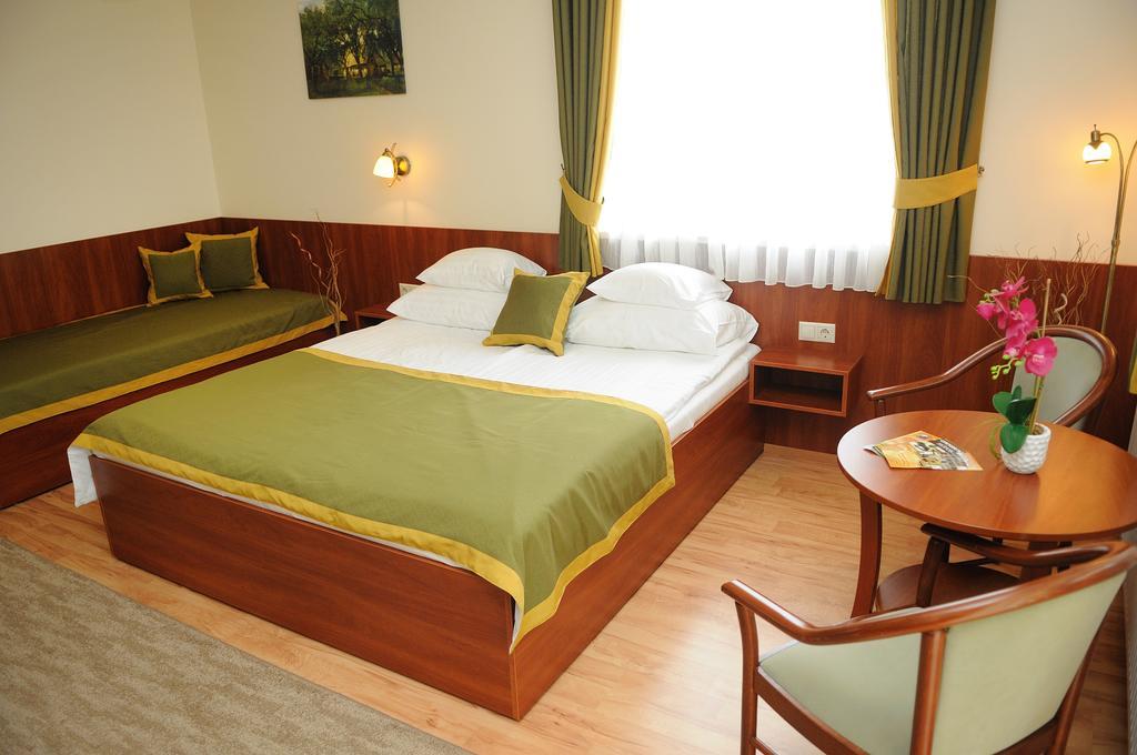 Apartman Bella Hotel Σίοφοκ Δωμάτιο φωτογραφία